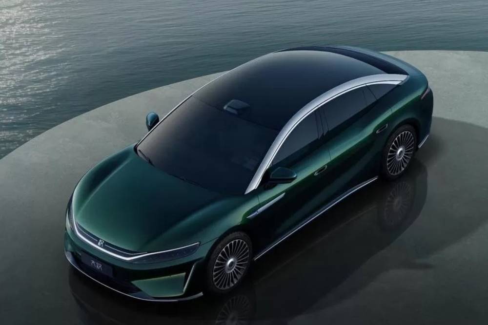 https://cdn.autogreeknews.gr/wp-content/uploads/2026/07/byd-great-han-06.jpg