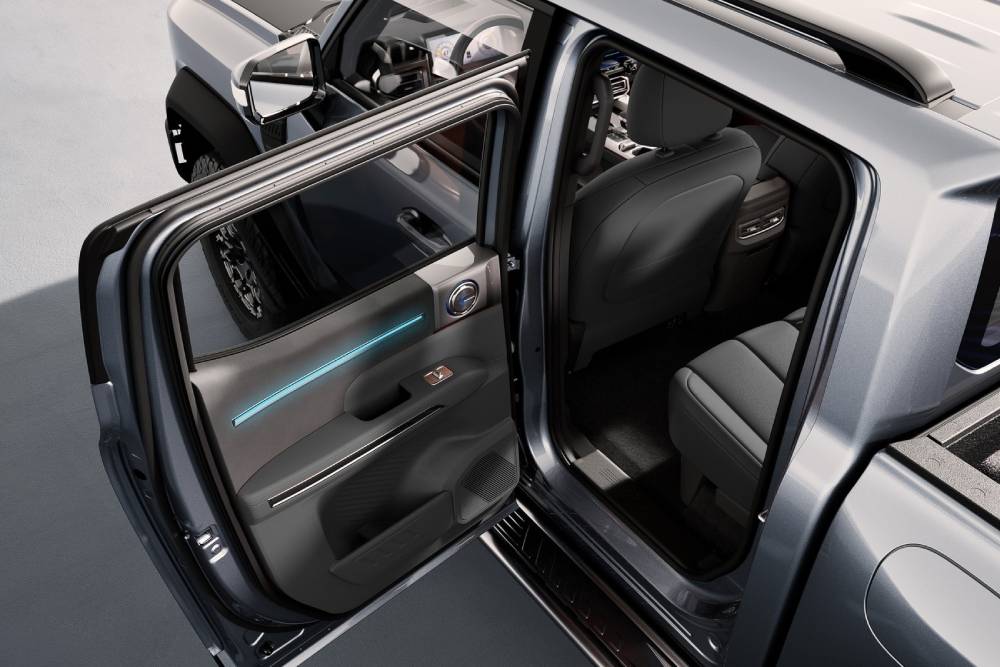 https://cdn.autogreeknews.gr/wp-content/uploads/2026/07/chery-stockman-phev-4.jpg