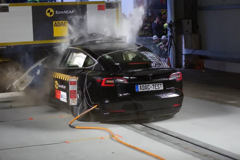 https://cdn.autogreeknews.gr/wp-content/uploads/2026/07/fatal-flaw-in-trailer-underrun-safety-costs-europe-5.jpg