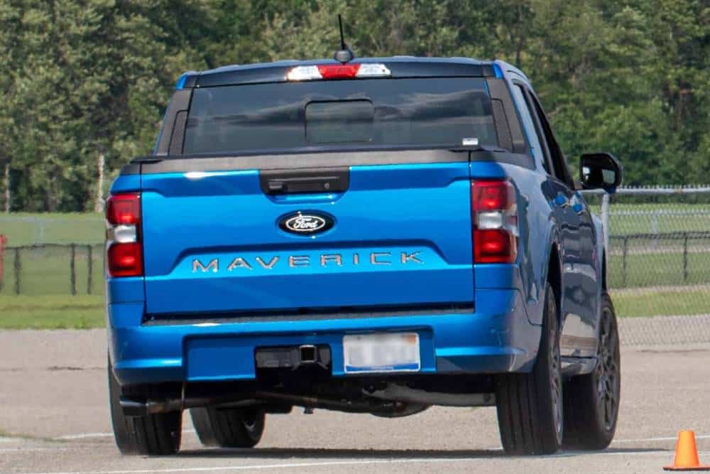 https://cdn.autogreeknews.gr/wp-content/uploads/2026/07/ford-maverick-sv300t-first-drive-review-1.jpg