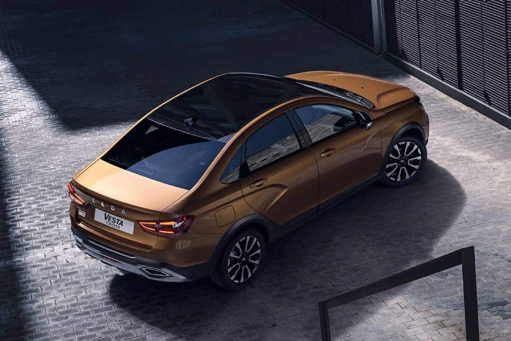 https://cdn.autogreeknews.gr/wp-content/uploads/2026/07/lada-vesta-my26-02.jpg