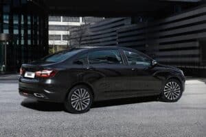 lada_aura
