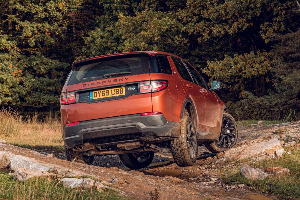 https://cdn.autogreeknews.gr/wp-content/uploads/2026/07/land_rover_discovery_sport_d180_se_78.jpg