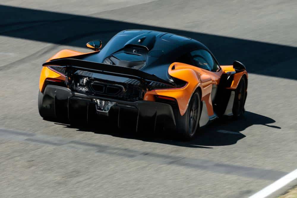 https://cdn.autogreeknews.gr/wp-content/uploads/2026/07/mclaren_w153.jpg