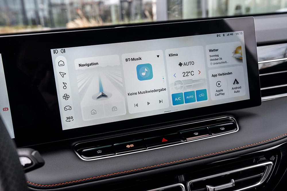 https://cdn.autogreeknews.gr/wp-content/uploads/2026/07/mg-hs-hybrid-11.jpg