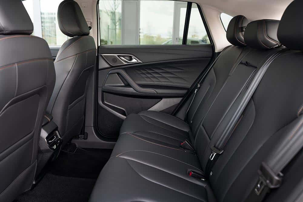 https://cdn.autogreeknews.gr/wp-content/uploads/2026/07/mg-hs-hybrid-12.jpg