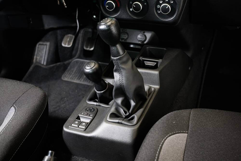 https://cdn.autogreeknews.gr/wp-content/uploads/2026/07/new-lada-niva-legend-12.jpg