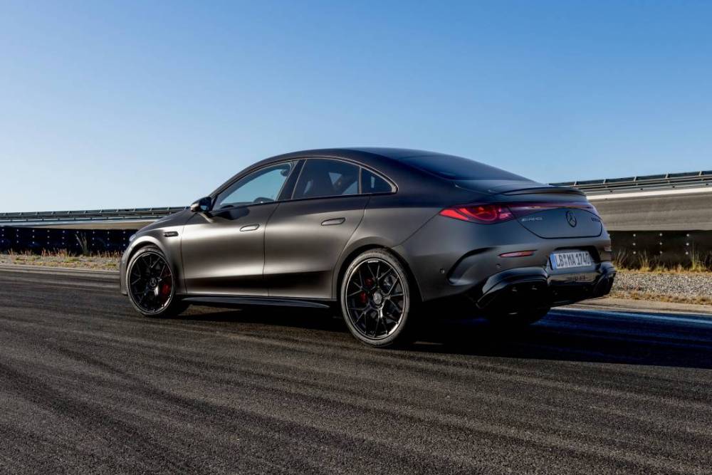 https://cdn.autogreeknews.gr/wp-content/uploads/2026/07/new-mercedes-cla-45-ev-6.jpg