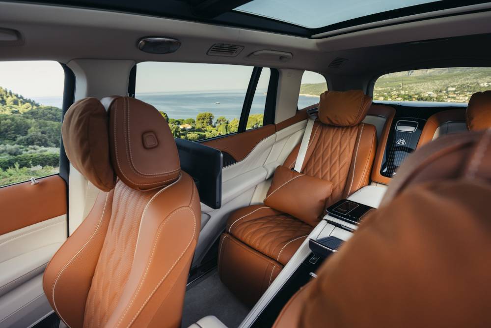 https://cdn.autogreeknews.gr/wp-content/uploads/2026/07/new-mercedes-maybach-gls-680-4.jpg