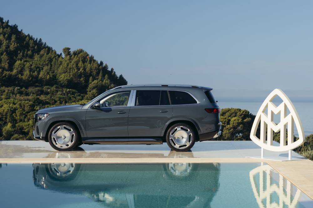 https://cdn.autogreeknews.gr/wp-content/uploads/2026/07/new-mercedes-maybach-gls-680-8.jpg