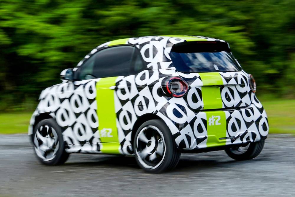 https://cdn.autogreeknews.gr/wp-content/uploads/2026/07/new-smart-2-02.jpg
