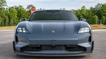 Porsche Taycan έχασε 80.000 ευρώ σε μόλις 8 μήνες