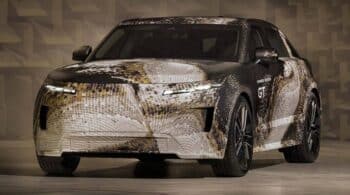 Έρχεται το πιο ασφάλτινο Range Rover όλων των εποχών