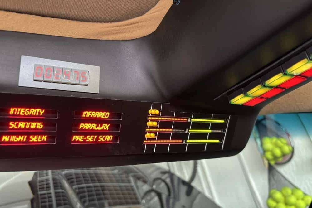 https://cdn.autogreeknews.gr/wp-content/uploads/2026/07/replica-kitt-for-sale-2.jpg