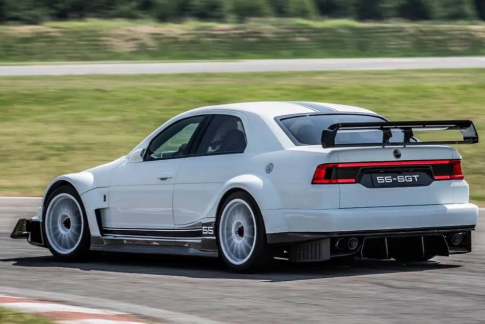 https://cdn.autogreeknews.gr/wp-content/uploads/2026/07/sgt-automobili-10.jpg