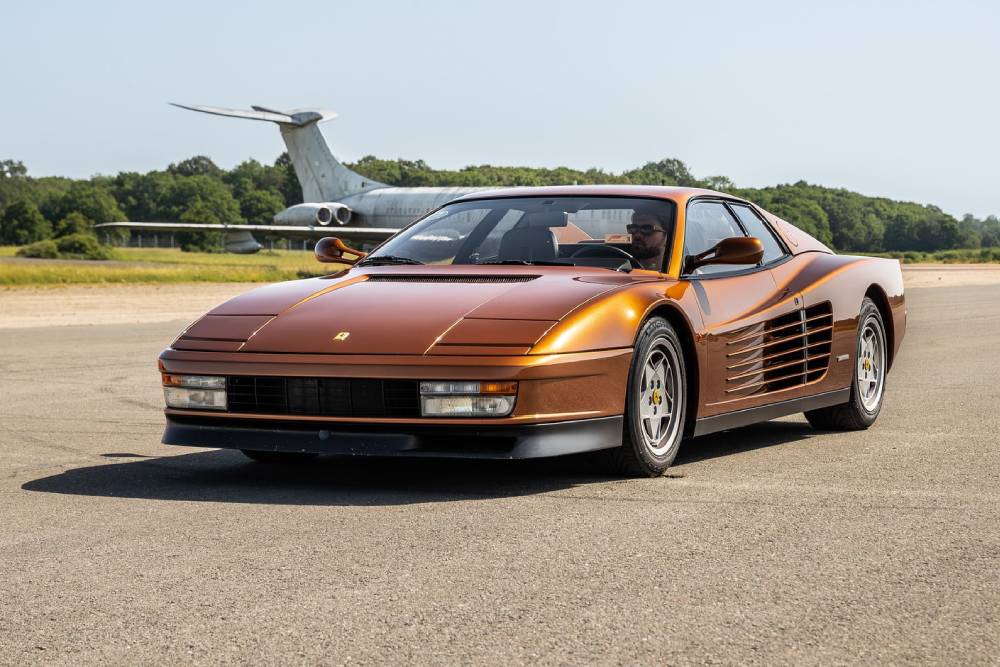 https://cdn.autogreeknews.gr/wp-content/uploads/2026/07/skoda-elroq-vrs-fights-countach-testarossa-and-944-5.jpg