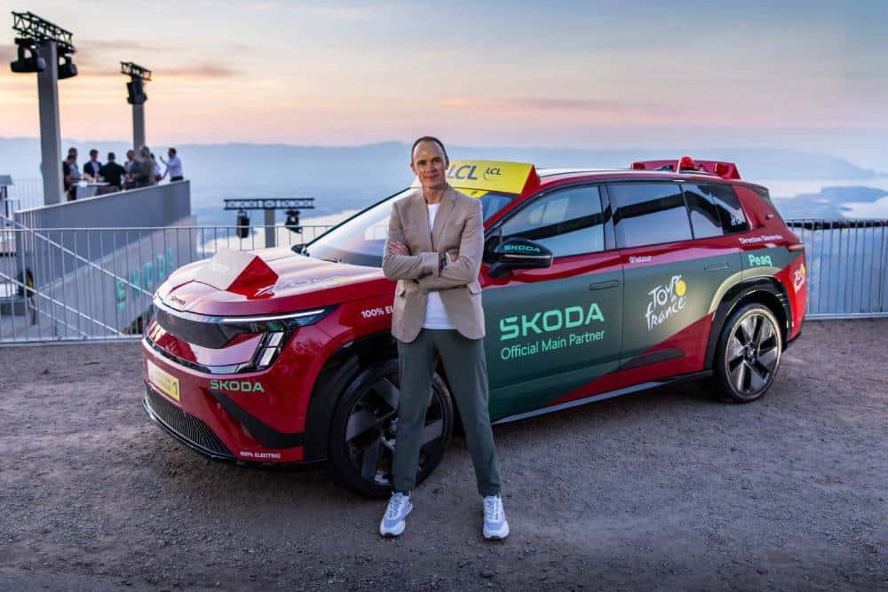 https://cdn.autogreeknews.gr/wp-content/uploads/2026/07/skoda-peaq-tour-de-france-3.jpg