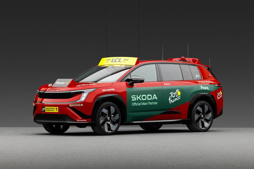 https://cdn.autogreeknews.gr/wp-content/uploads/2026/07/skoda-peaq-tour-de-france-8.jpg