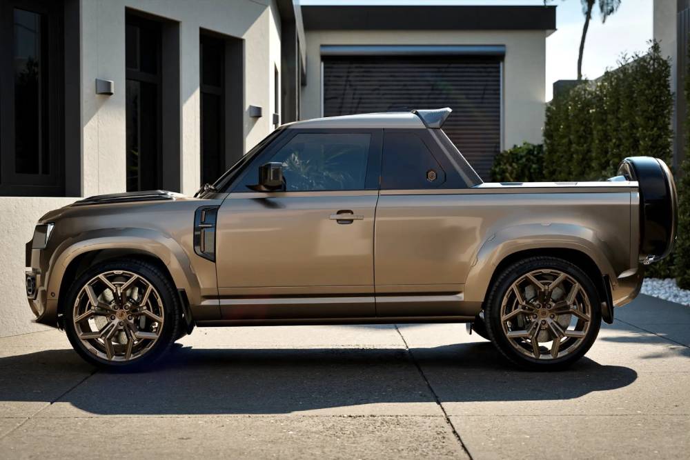 https://cdn.autogreeknews.gr/wp-content/uploads/2026/07/urban-automotive-defender-pickup.jpg