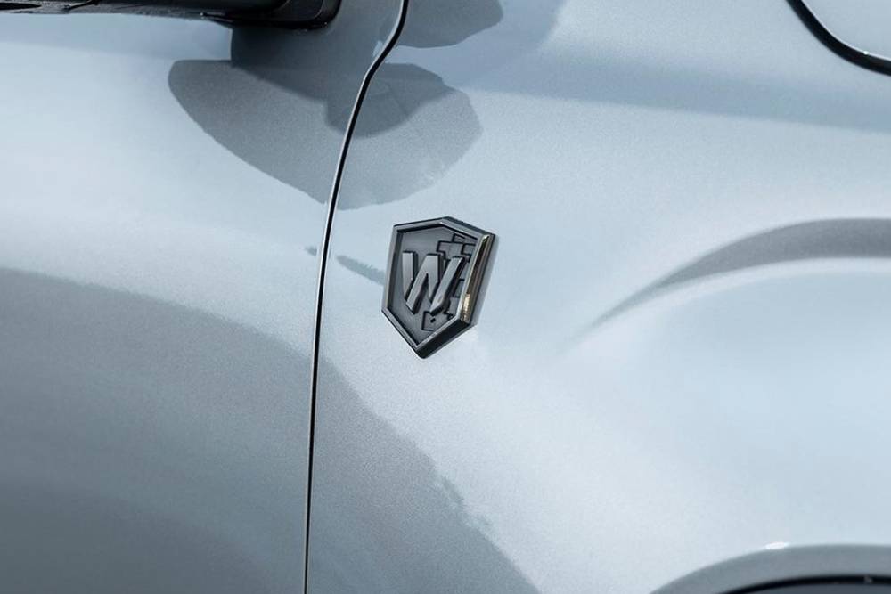 https://cdn.autogreeknews.gr/wp-content/uploads/2026/07/vw-amarok-w600-03.jpg