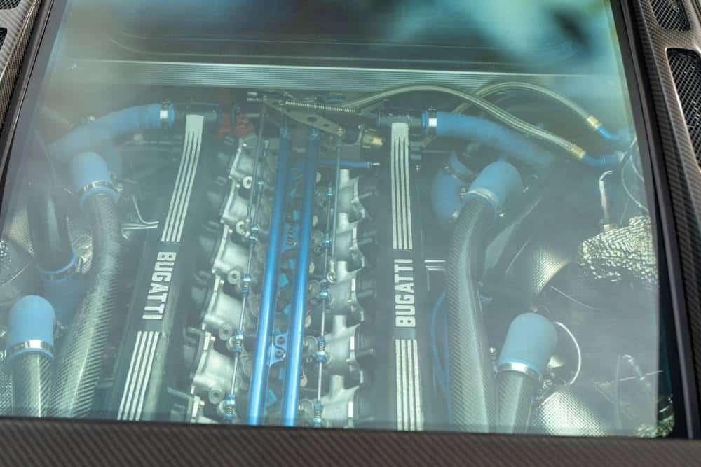 https://cdn.autogreeknews.gr/wp-content/uploads/2026/07/world-s-only-bugatti-eb110-ss-with-exposed-carbon-3.jpg