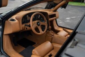 world-s-only-bugatti-eb110-ss-with-exposed-carbon (5)