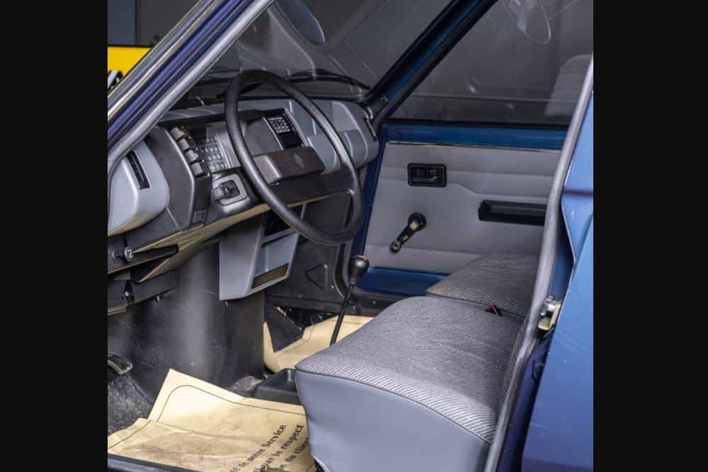 https://cdn.autogreeknews.gr/wp-content/uploads/2026/08/12-km-renault-5-07.jpg