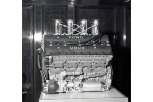1967_Ford_DFV_Engine (1)
