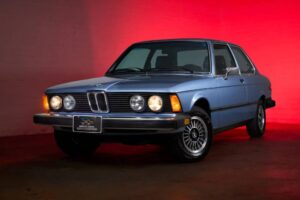 1977-BMW-320i-Auction-15