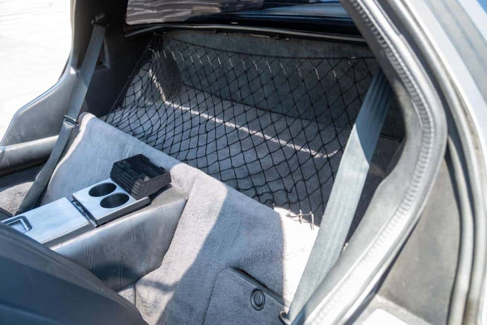 https://cdn.autogreeknews.gr/wp-content/uploads/2026/08/1982-delorean-dmc-12-for-sale-12.jpg
