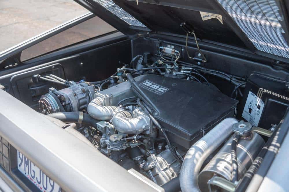 https://cdn.autogreeknews.gr/wp-content/uploads/2026/08/1982-delorean-dmc-12-for-sale-3.jpg