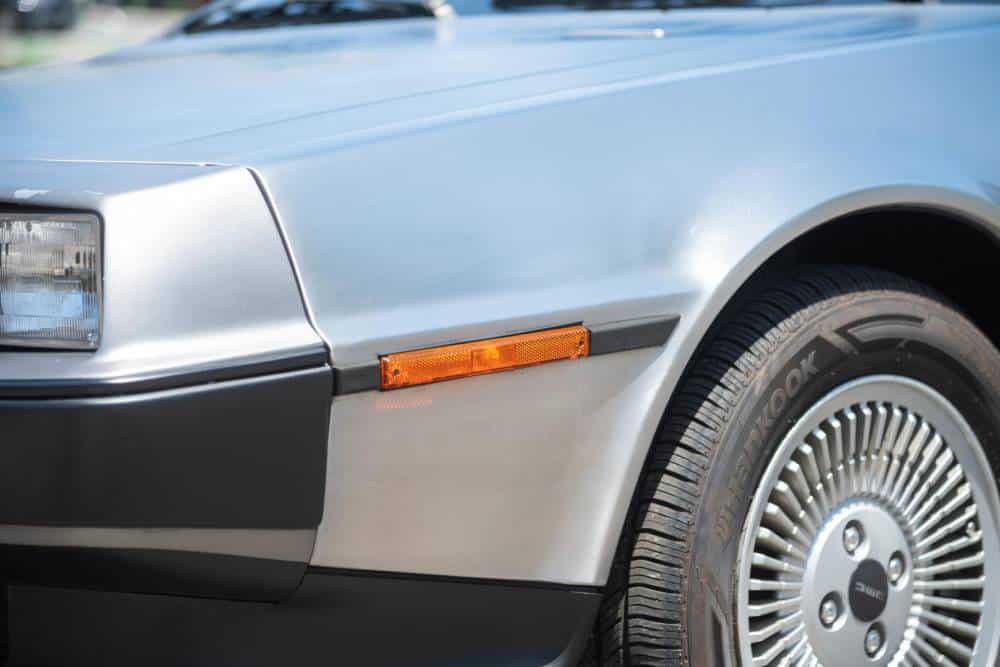 https://cdn.autogreeknews.gr/wp-content/uploads/2026/08/1982-delorean-dmc-12-for-sale-8.jpg