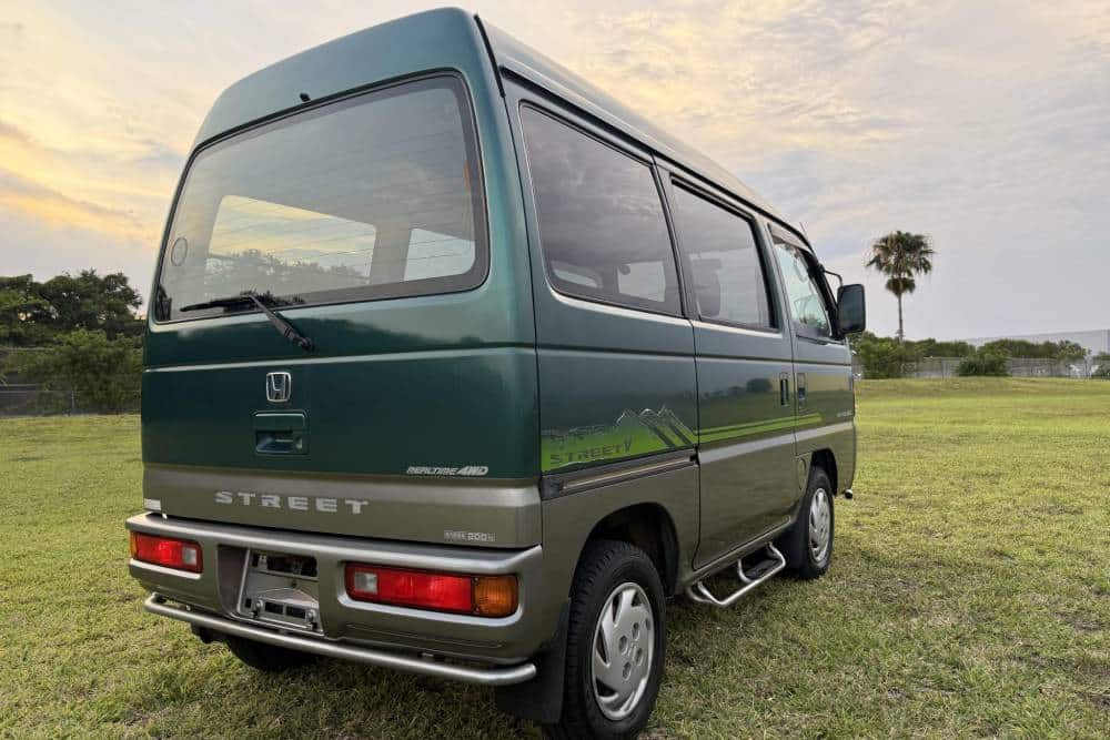 https://cdn.autogreeknews.gr/wp-content/uploads/2026/08/1997_honda_acty-street_IMG_8757-38171-scaled-1.jpg