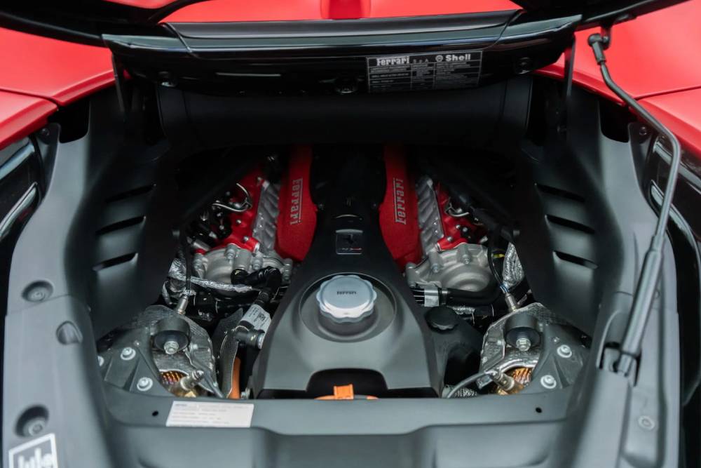 https://cdn.autogreeknews.gr/wp-content/uploads/2026/08/2023-ferrari-sf90-stradale-2.jpg