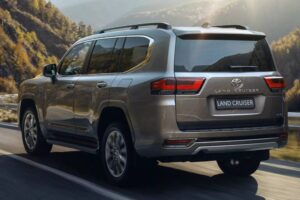 2026-Toyota-Land-Cruiser-300-Hybrid-2-copy-2048×11