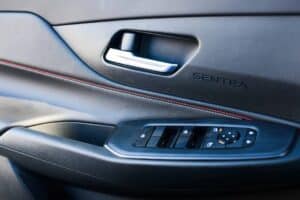 2027-Nissan-Sentra-818-102-2048×1366