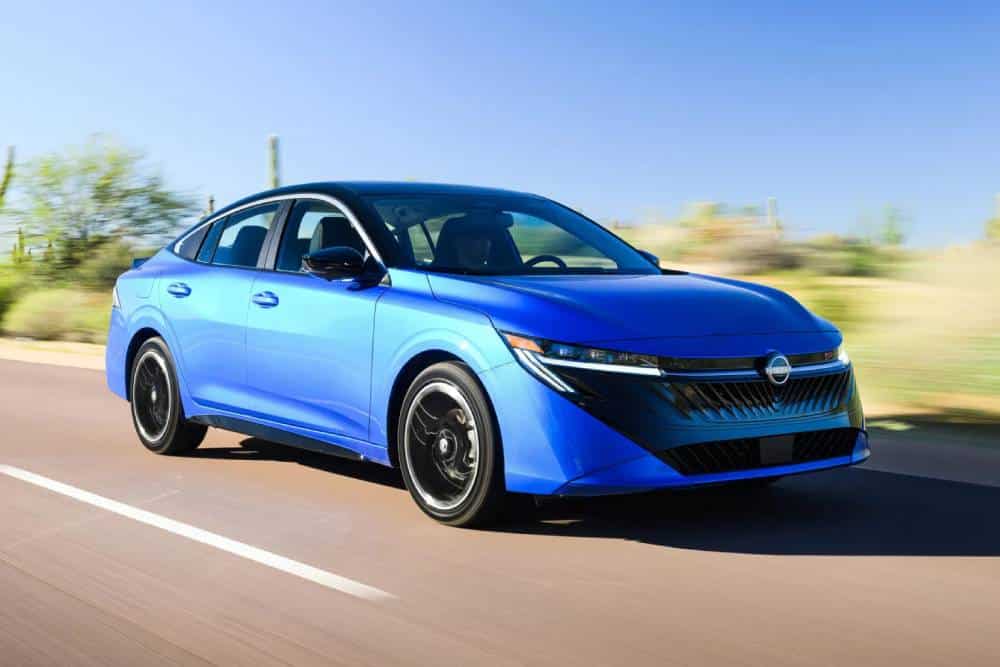 https://cdn.autogreeknews.gr/wp-content/uploads/2026/08/2027-Nissan-Sentra-818-18-2048x1367-1.jpg