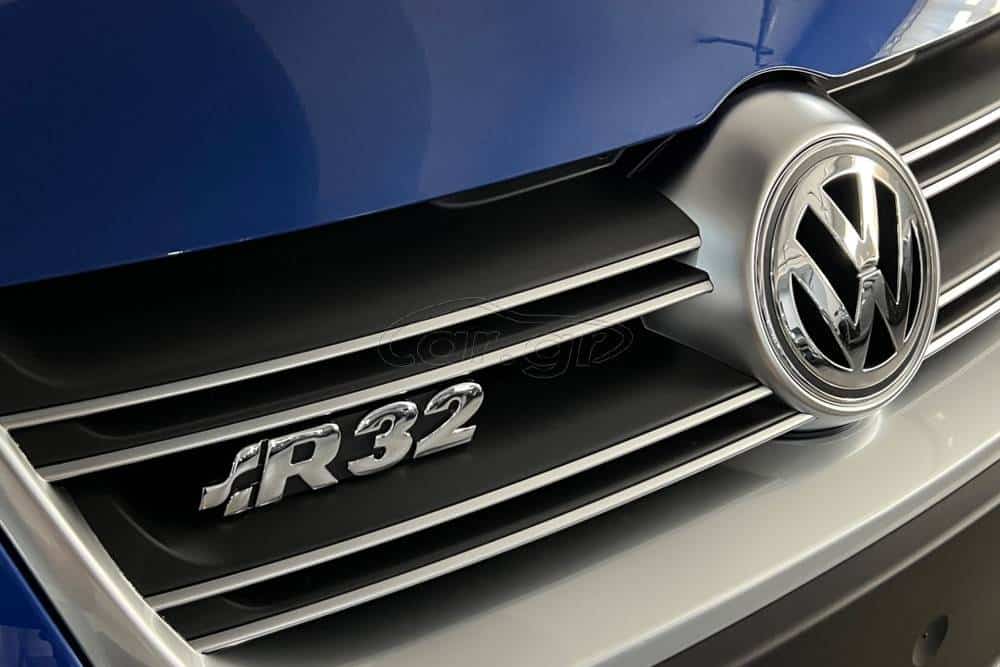 https://cdn.autogreeknews.gr/wp-content/uploads/2026/08/4600-km-vw-golf-r32-for-sale-8.jpg