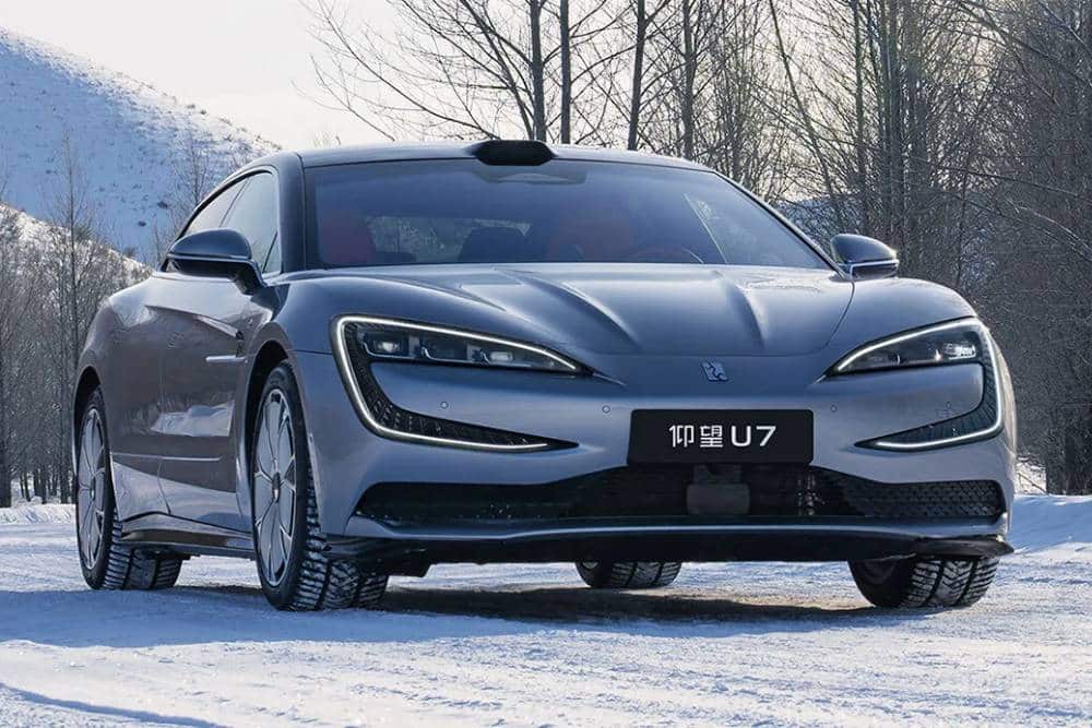 https://cdn.autogreeknews.gr/wp-content/uploads/2026/08/BYD-Yangwang-U7-Test-2.jpg