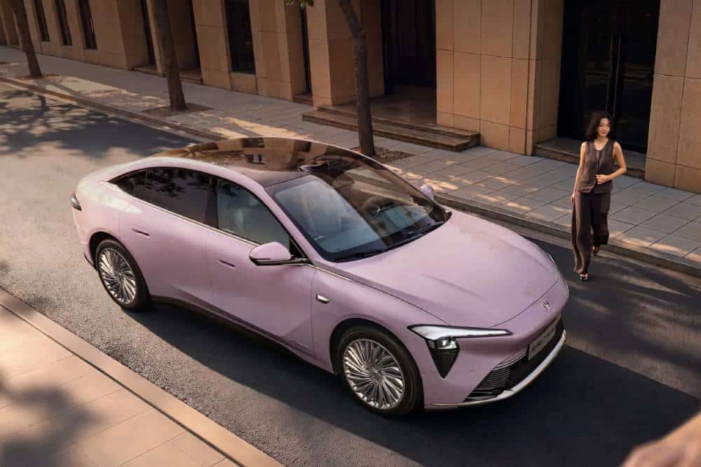 https://cdn.autogreeknews.gr/wp-content/uploads/2026/08/Buick-L7-EV-8.jpg