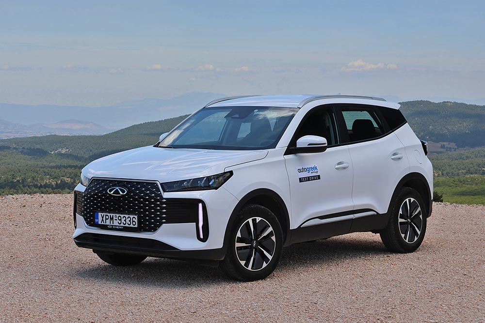 https://cdn.autogreeknews.gr/wp-content/uploads/2026/08/Chery-Tiggo-4-Hybrid-white-13.jpg