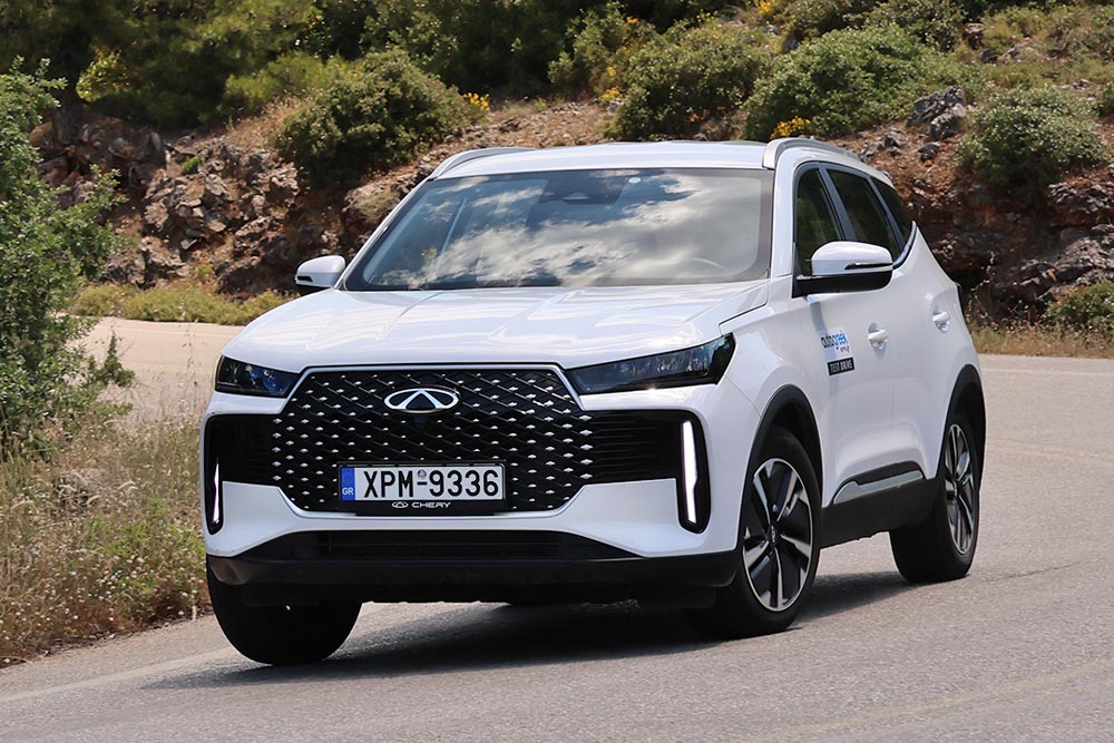 https://cdn.autogreeknews.gr/wp-content/uploads/2026/08/Chery-Tiggo-4-Hybrid-white-8.jpg