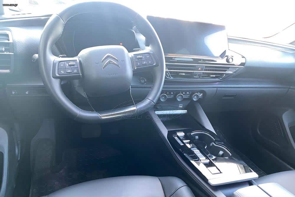 https://cdn.autogreeknews.gr/wp-content/uploads/2026/08/Citroen-C5-X-2024-used-7.jpg