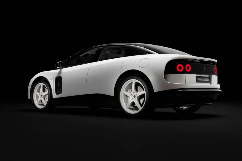 https://cdn.autogreeknews.gr/wp-content/uploads/2026/08/Ferrari-Luce-RM-Sothebys-Auction-Jul-26-00003-2048.jpg