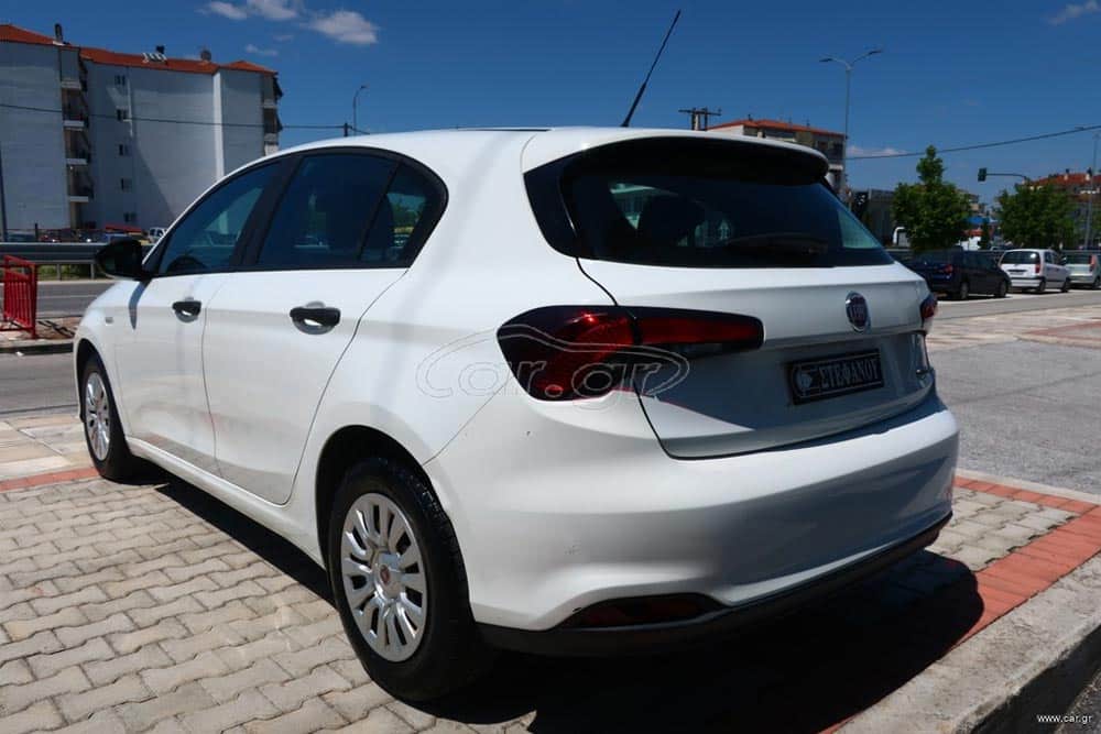 https://cdn.autogreeknews.gr/wp-content/uploads/2026/08/Fiat-Tipo-2018-used-3.jpg