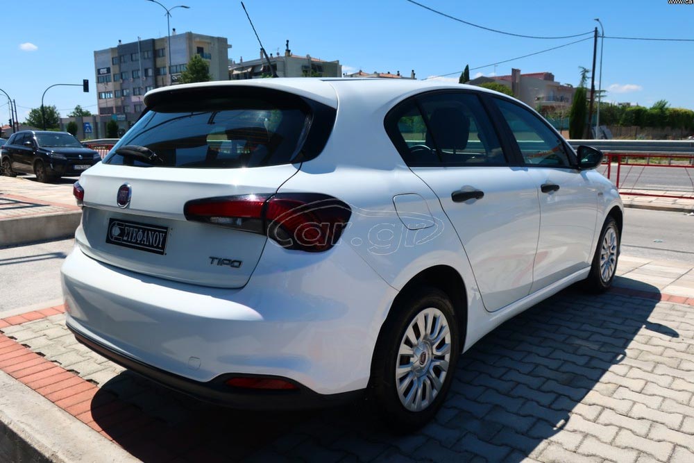 https://cdn.autogreeknews.gr/wp-content/uploads/2026/08/Fiat-Tipo-2018-used-4.jpg
