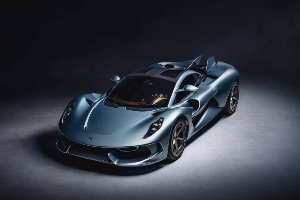 https://cdn.autogreeknews.gr/wp-content/uploads/2026/08/Hennessey-Blackbird-04-1-scaled-1.jpg