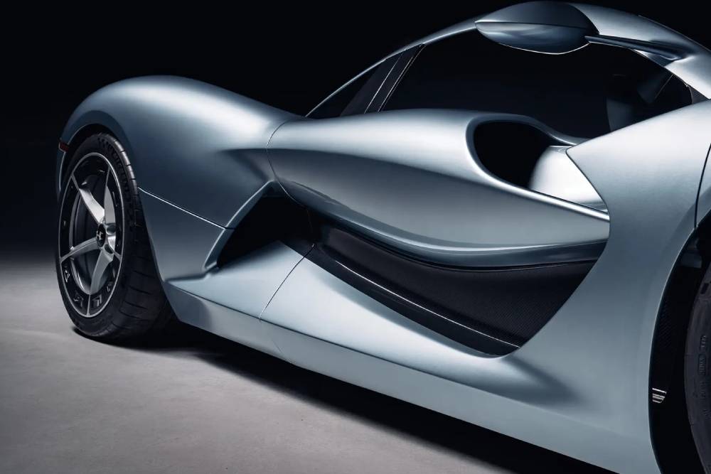 https://cdn.autogreeknews.gr/wp-content/uploads/2026/08/Hennessey-Blackbird-19-1-scaled-1.jpg