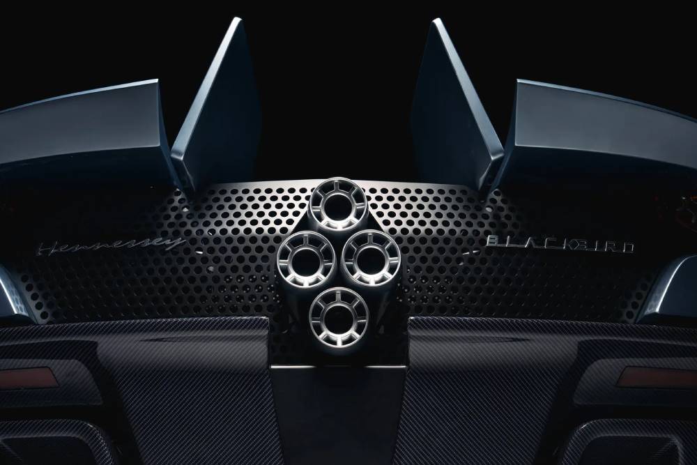 https://cdn.autogreeknews.gr/wp-content/uploads/2026/08/Hennessey-Blackbird-29-1-scaled-1.jpg