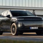 Hyundai-Ioniq-9-black-ink